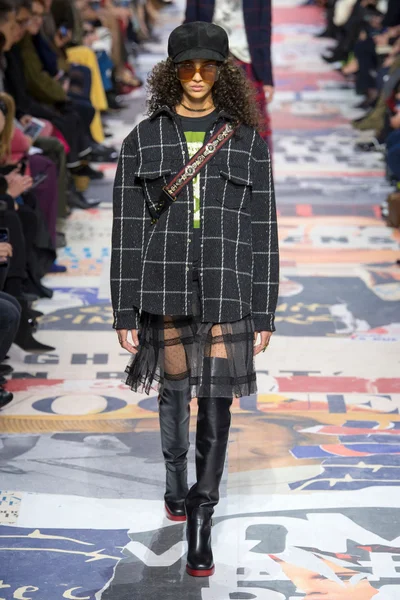 Look 4